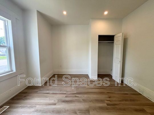 $1,795 / 2 br / 1 ba / 26 Cayuga st unit A - Photo 1