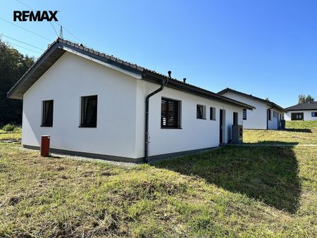 Pronájem domu 90 m² s pozemkem 1 600 m² - Fotografie 3