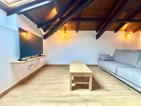 Dúplex de alquiler en Cudón - Foto 1
