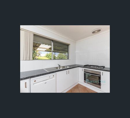 30 Rampart Way, Willetton, WA 6155 - Photo 4