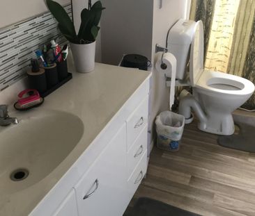 3 Bedrooms Plus Study - Photo 4