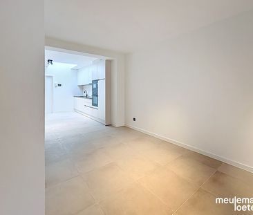 Prachtige rijwoning met 3 slaapkamers - Photo 2