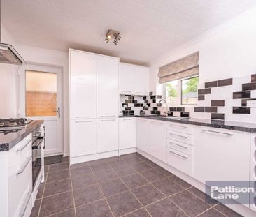 3 bedroom house - Photo 2