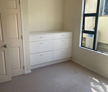 Karori City End 3 Bedroom Townhouse - Photo 3