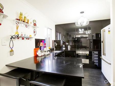 Full Brick Townhouse - Photo 5