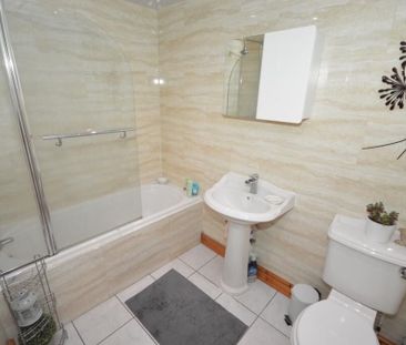 Room in a Shared House, Orwell Road, E13 - Photo 4