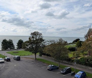 3 bedroom flat to rent - Photo 4