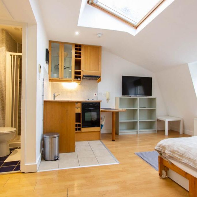 Flat 17 Gloucester Street, Pimlico SW1V 2DB - Photo 1