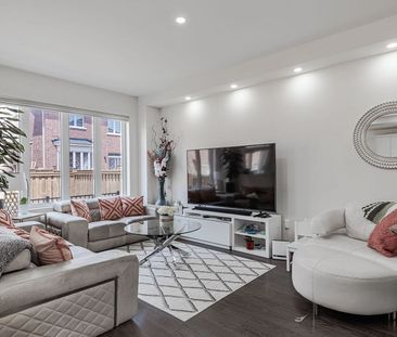 For Lease - 12 Dale Meadows Road, Brampton, Ontario - Photo 6