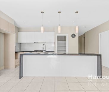 Family Home with Home Business - Photo 5