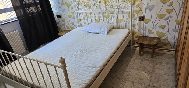 3 bedroom apartment to rent - Photo 1