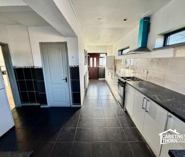 3 bedroom semi-detached house to rent - Photo 4