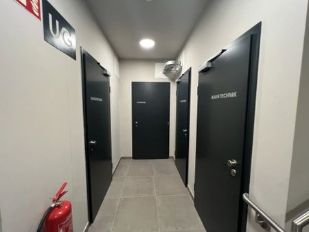 Exklusive 3-Zimmer Wohnung mit lichtdurchflutetem Wohnzimmer in absoluter Ruhelage -ab 01.12.! - Photo 4