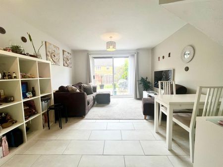 2 Bedroom House To Let - Photo 2