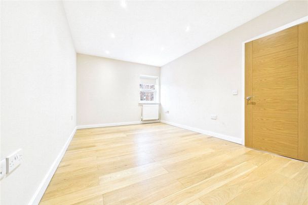 Mulberry House, Whitchurch Road, Pangbourne, Reading, RG8 - Photo 1