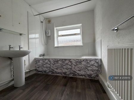 2 bedroom terraced house to rent - Photo 5