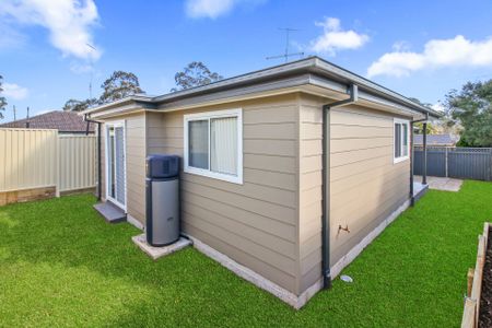 Apply Now - Century 21 &vert; the Paramount Group &ast;Granny Flat&ast; - Photo 5