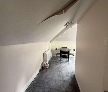 Station Road, Old Colwyn, LL29 - Photo 2