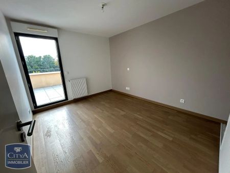 Appartement à louer 4 pièces 78.1m² - Photo 3