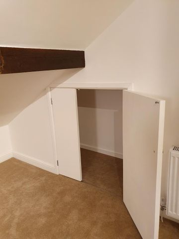 2 bedroom flat to rent - Photo 2