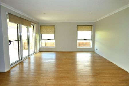 Superb Quality Home in Quiet Location - Photo 2