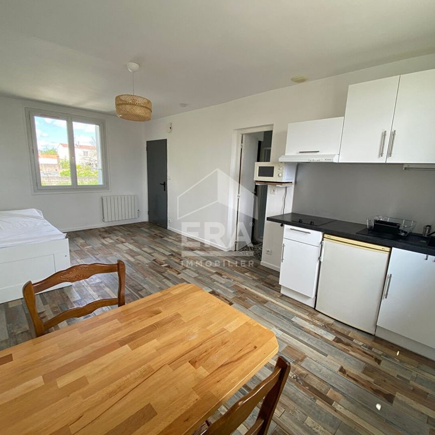 STUDIO LA ROCHE SUR YON - 1 pièce - 25 m2 - Photo 1
