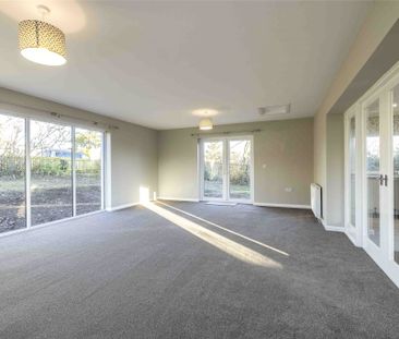 12 Barony Park - Photo 5