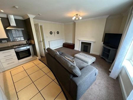 Bridge House, High Street, Yarm - Photo 4