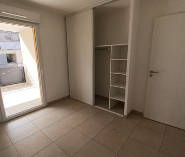 location Appartement T3 DE 61.7m² À NIMES - Photo 1