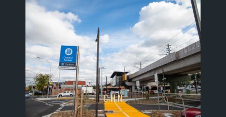 Furnitured Rooming House with Private Ensuites – All Bills Included! - Photo 4