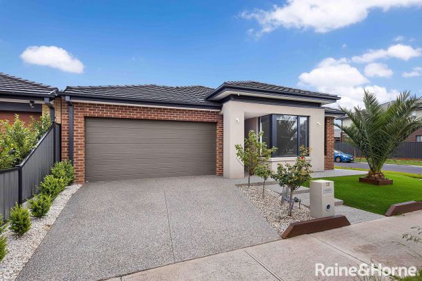 30 Aspire Street, Tarneit, VIC 3029 - Photo 1