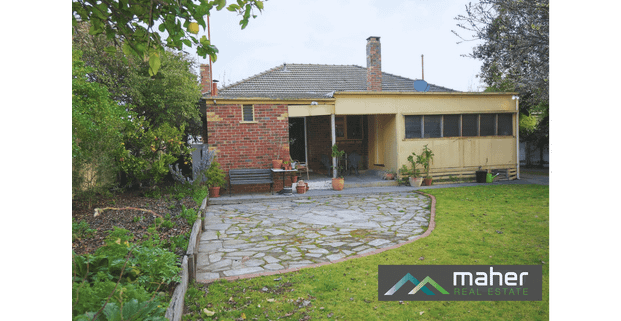 Charming 3-Bedroom Home Just Minutes from La Trobe University - Photo 1