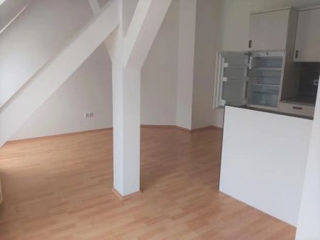 NEU - Günstige 2-Zimmer-Dachgeschosswohnung mit Küchenblock in Krieglach im Mürztal zu mieten ! - Photo 2