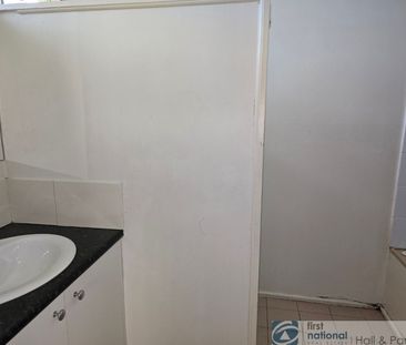 Spacious Unit - Photo 2