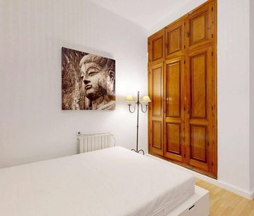 6 room luxury Flat for rent in Valencia, Spain - Photo 2