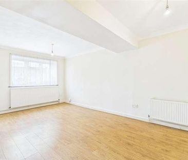 Brocket Way, Chigwell, Essex, IG7 - Photo 5