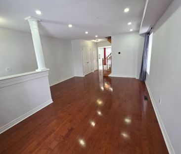 For Lease - 89 Matthew Boyd Crescent, Newmarket, Ontario - Photo 1