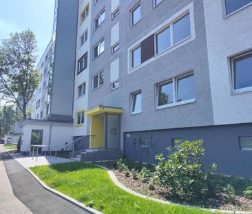 Ein neues Wohndomizil mit 2 Bädern und Balkon - Foto 1