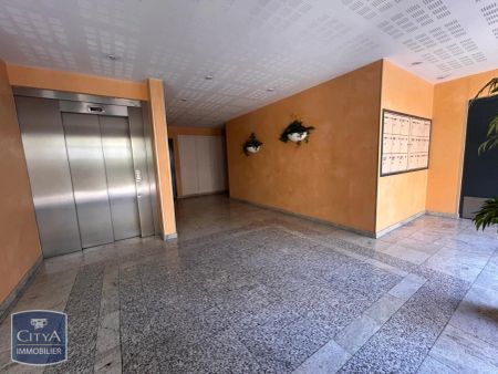 Appartement à louer 5 pièces 117.03m² - Photo 2