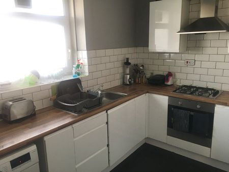 Room in a Shared House, Newmill House, E3 - Photo 3