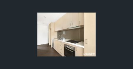 COSMOPOLITAN 2 BEDROOM APARTMENT - Photo 4