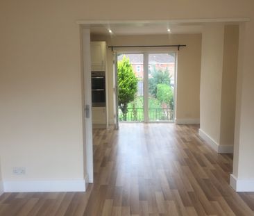 3 Bed Semi-Detached House, Warren Avenue, SO16 - Photo 5