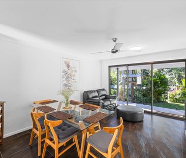 ***BREAK LEASE*** Four bedroom home with caravan, boat or extra car... - Photo 3