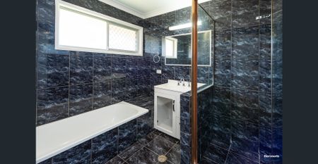 Newly renovated stunning 3-Bedroom charming family home in Algester - $640/week - Photo 4