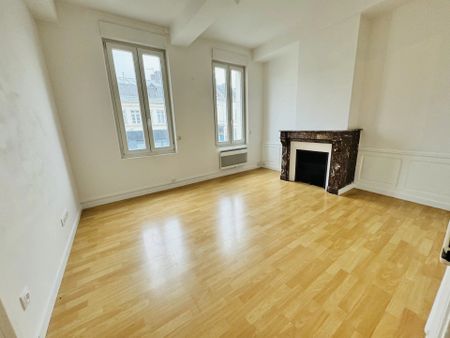 Location Appartement 2 pièces 45 m2 à Saint-Quentin - Photo 2