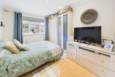 3 bedroom semi-detached house to rent - Photo 5