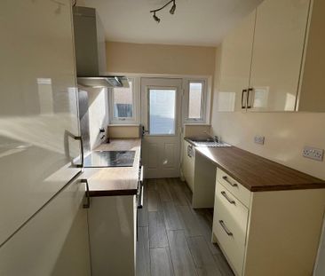 2 bedroom detached bungalow to rent - Photo 3