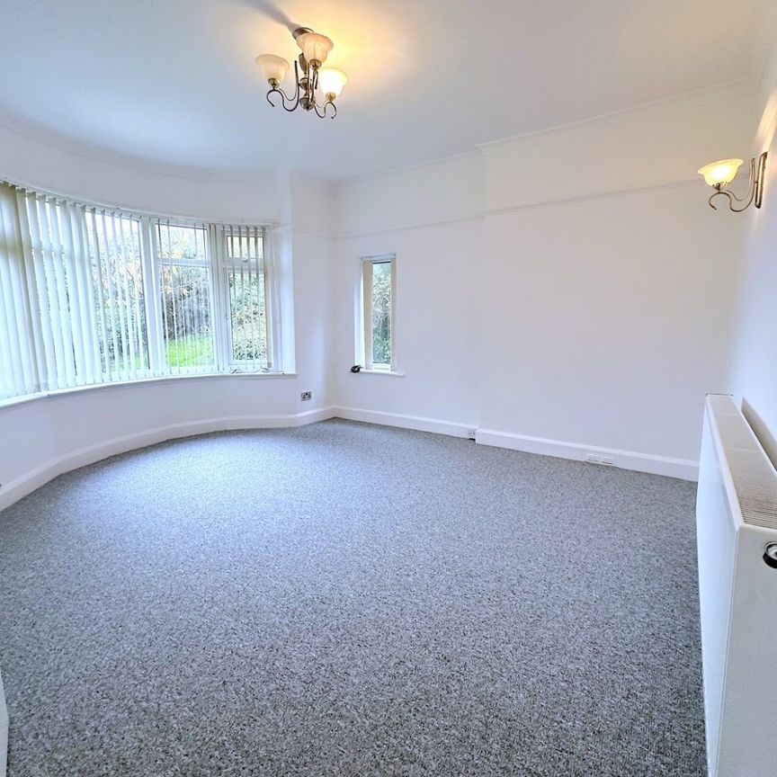 A 2 Bedroom Ground Floor Flat Instruction to Let in - Photo 1