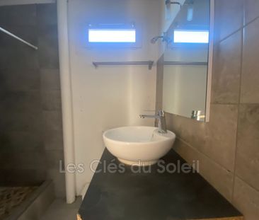 Location appartement 3 pièces 56 m² Hyères - Photo 6