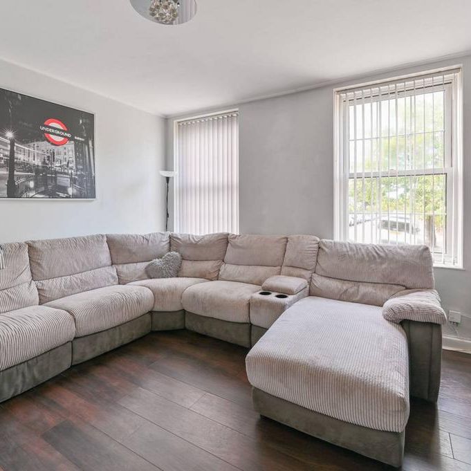 2 bedroom flat to rent - Photo 1